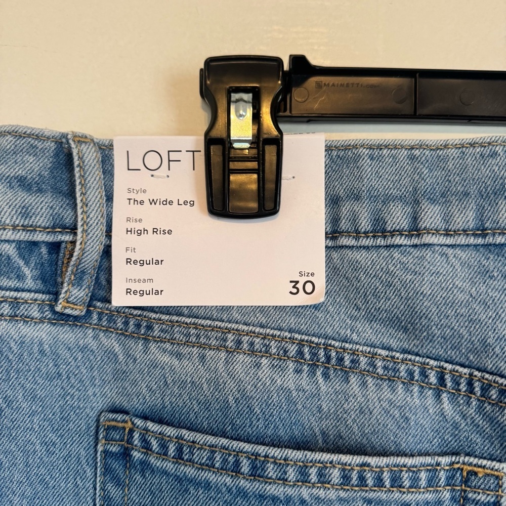 NWT Loft Flip Cuff High Rise Wide Leg Jeans in Light Wash Size 30 10 - Picture 7 of 7